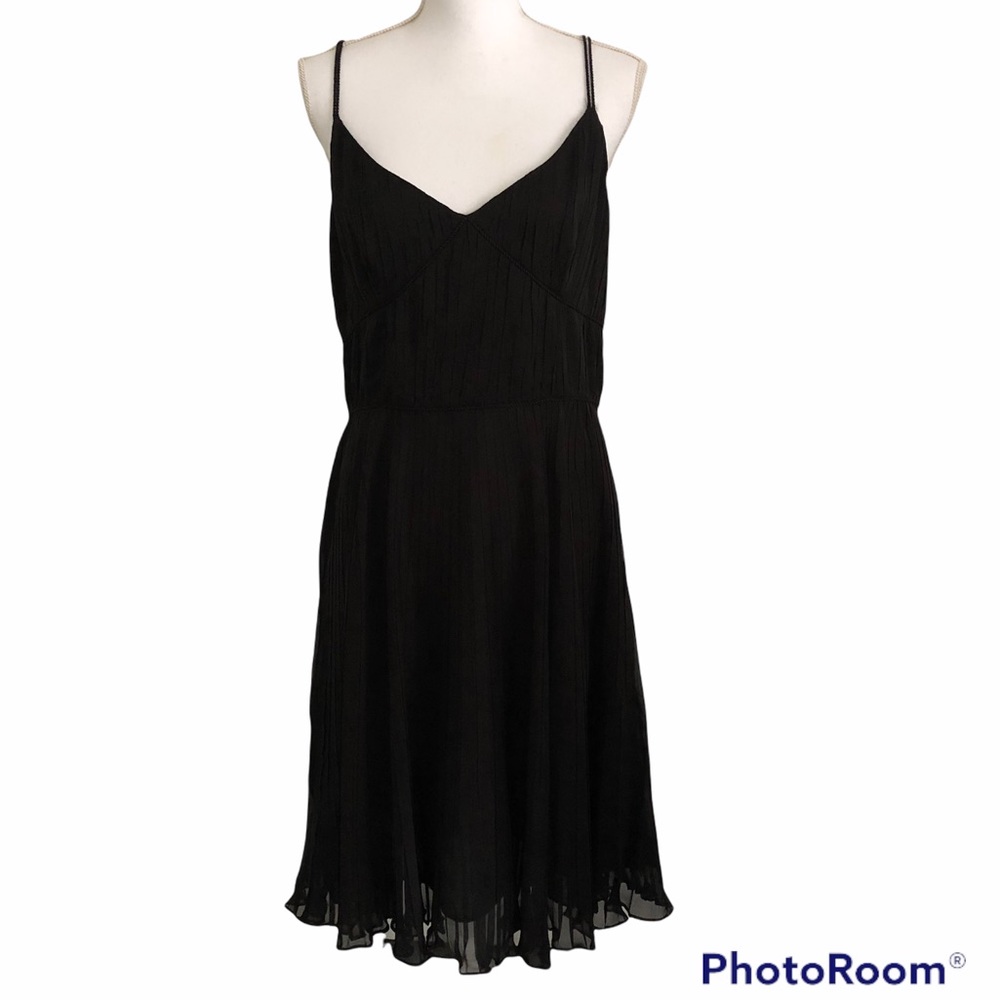Ann Taylor LOFT black flowy cocktail dress Size 12